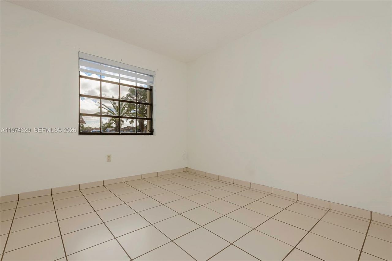 5790 SW 148th Pl, Miami, FL 33193 Photo