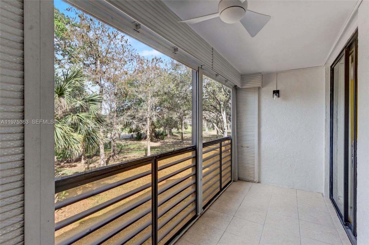 6701 N University Dr , Unit 210, Tamarac, FL 33321 Photo