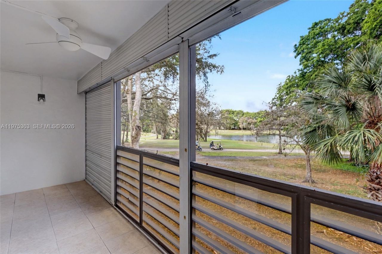 6701 N University Dr , Unit 210, Tamarac, FL 33321 Photo