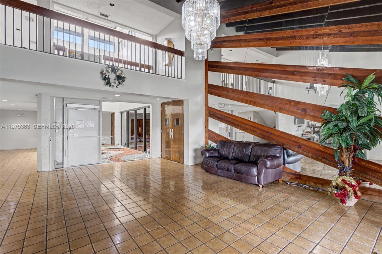 6701 N University Dr , Unit 210, Tamarac, FL 33321 Photo