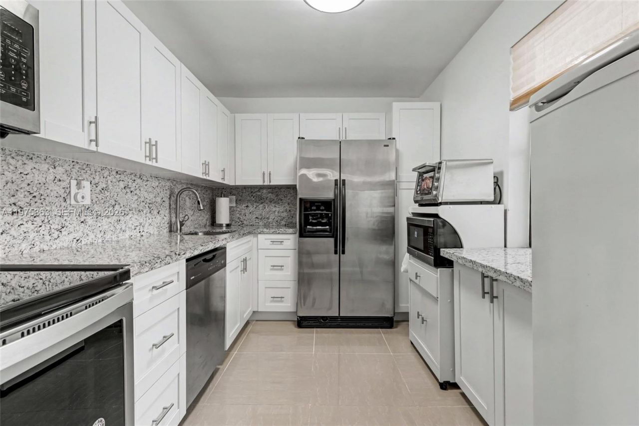 6701 N University Dr , Unit 210, Tamarac, FL 33321 Photo