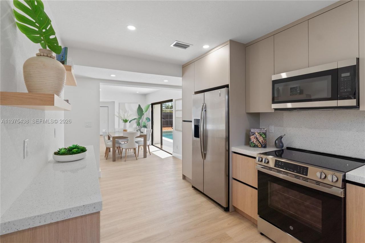 3390 SW 15th Ct, Fort Lauderdale, FL 33312 Photo