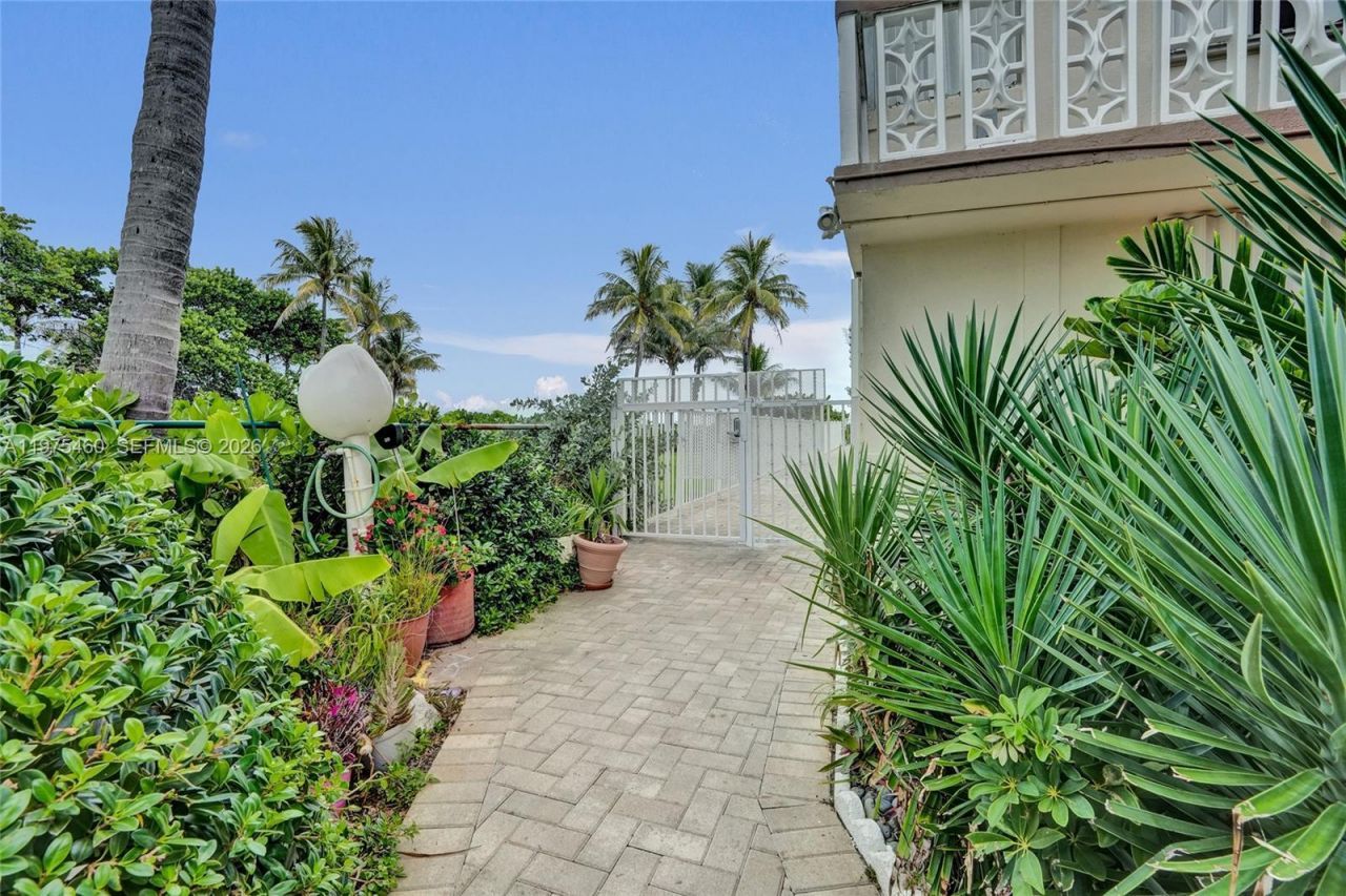 1936 S Ocean , Unit 21D, Hallandale Beach, FL 33009 Photo