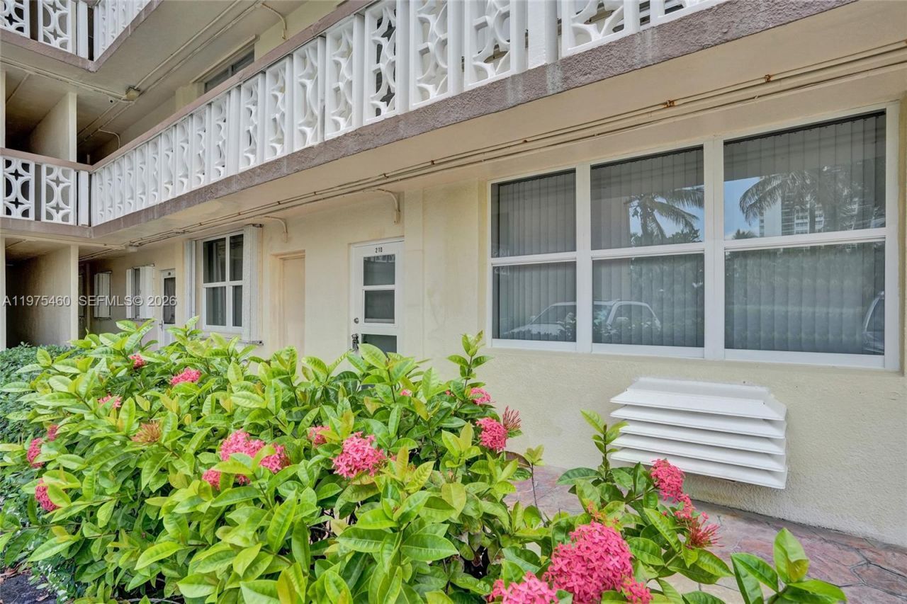 1936 S Ocean , Unit 21D, Hallandale Beach, FL 33009 Photo