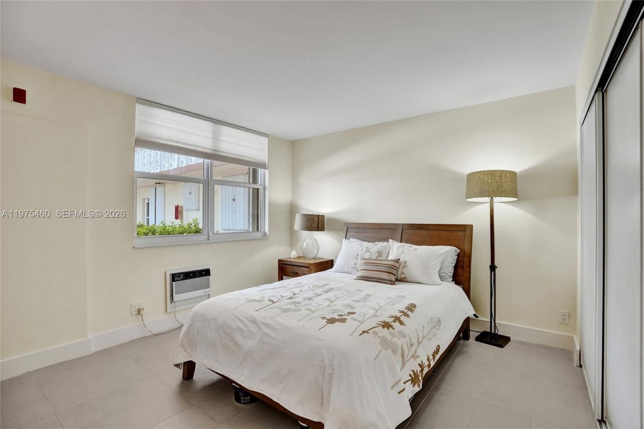 1936 S Ocean , Unit 21D, Hallandale Beach, FL 33009 Photo