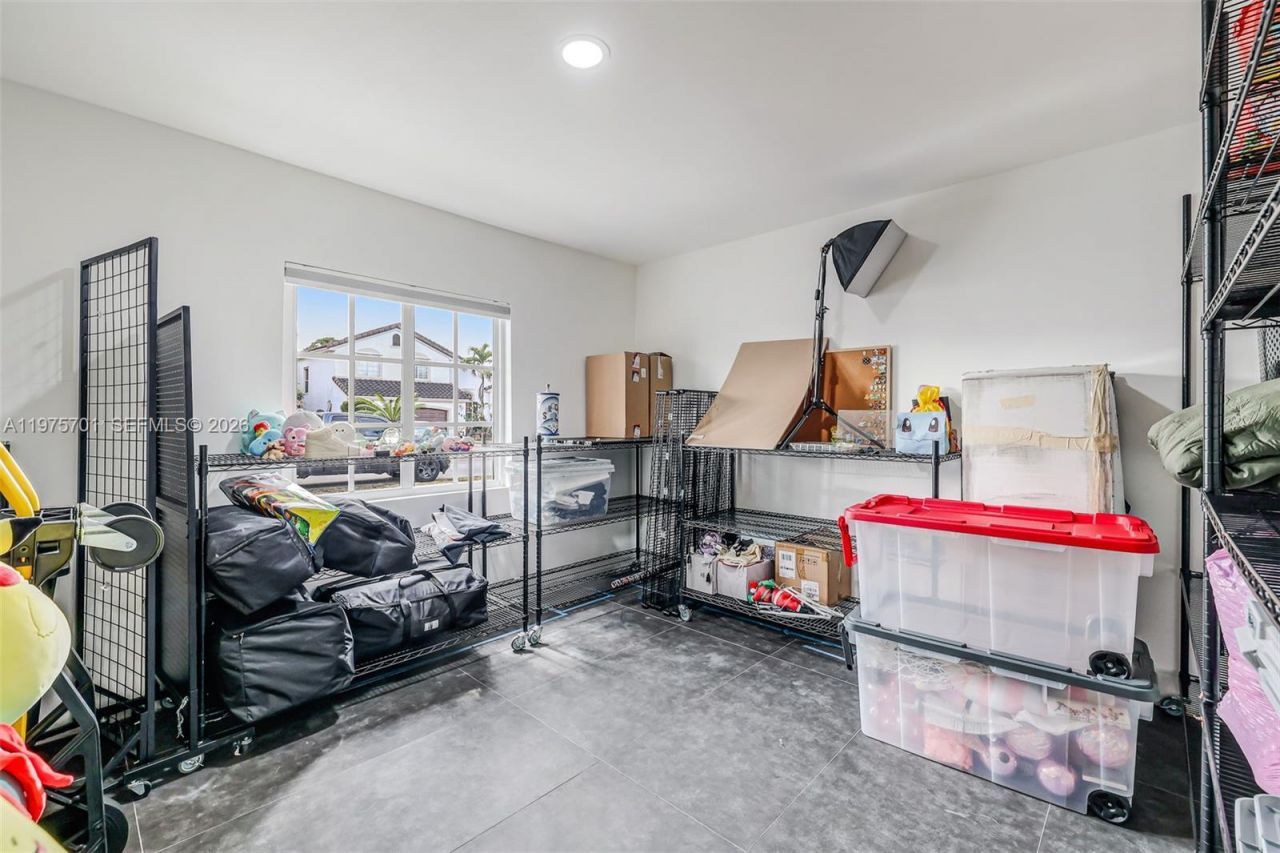 16101 SW 73rd St, Miami, FL 33193 Photo