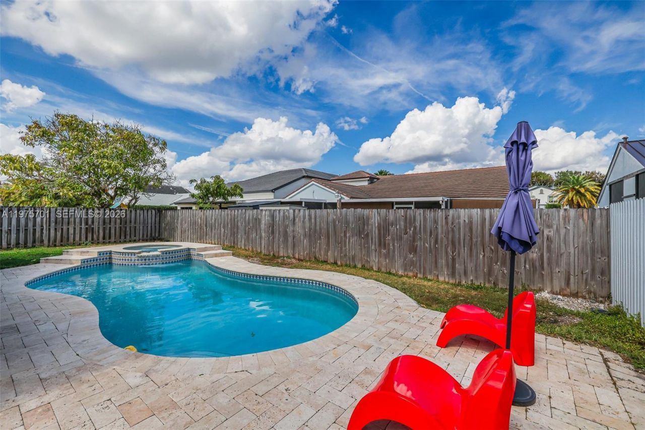 16101 SW 73rd St, Miami, FL 33193 Photo