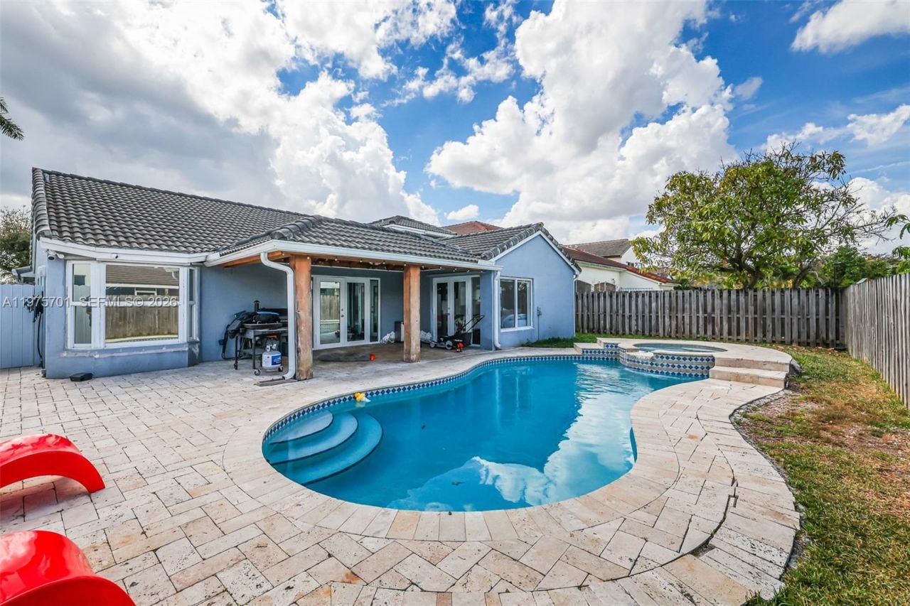 16101 SW 73rd St, Miami, FL 33193 Photo