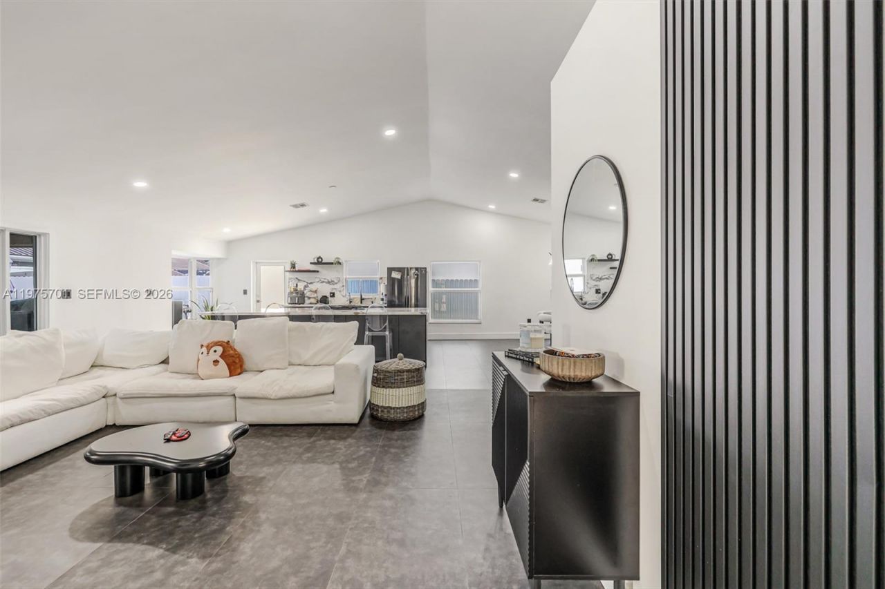 16101 SW 73rd St, Miami, FL 33193 Photo