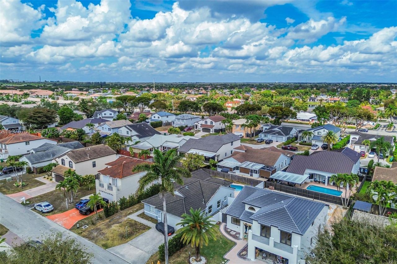 16101 SW 73rd St, Miami, FL 33193 Photo