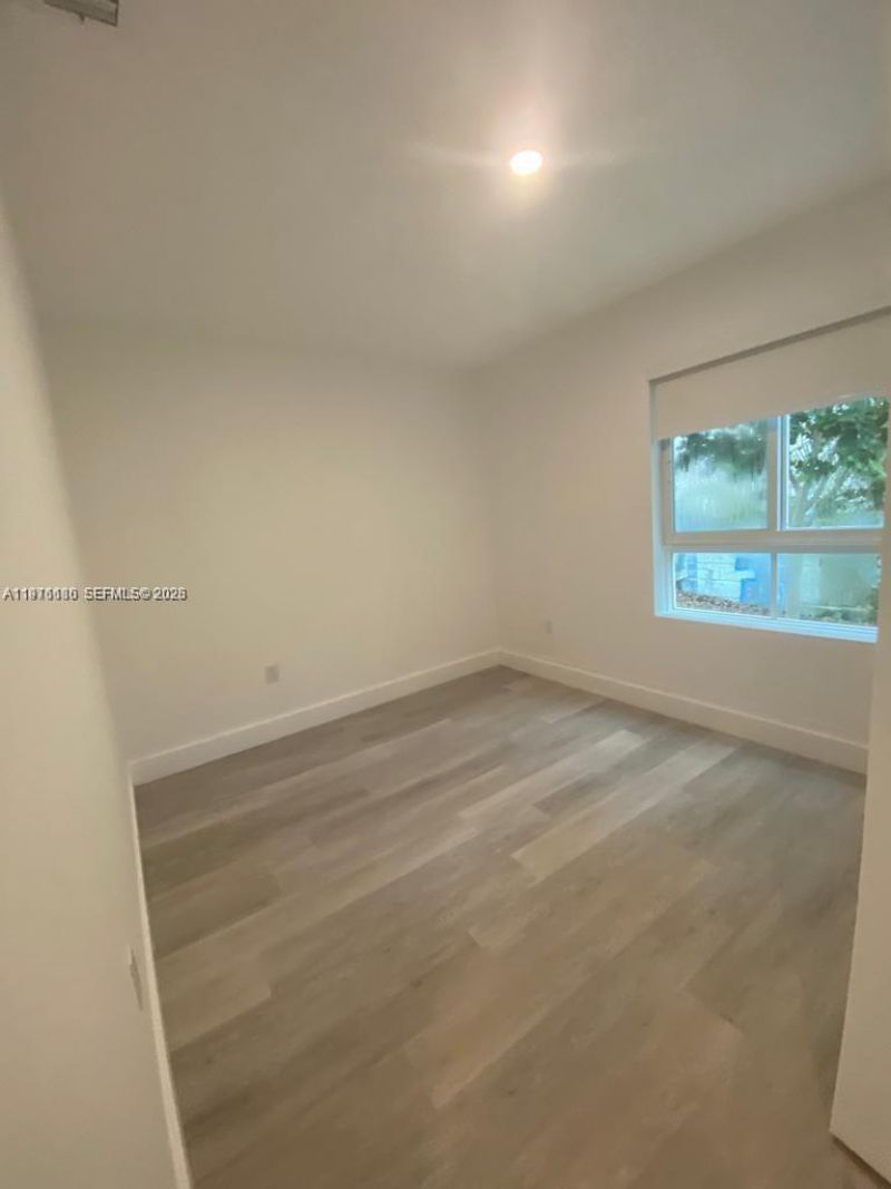 2561 NE 193rd St , Unit 1107, Miami, FL 33180 Photo