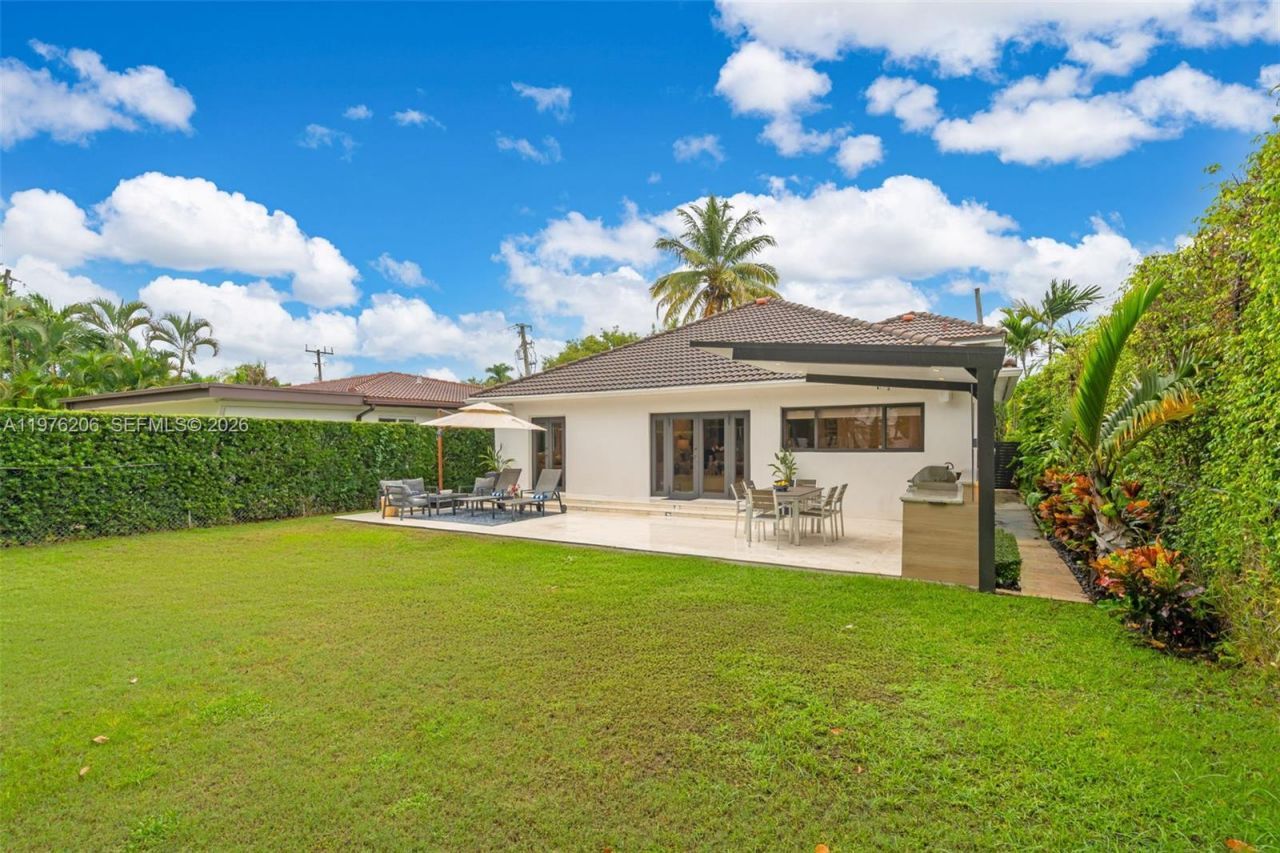 6235 Alton Rd , Miami Beach, FL 33140 Photo