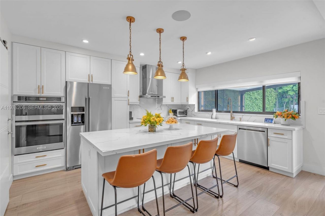 6235 Alton Rd , Miami Beach, FL 33140 Photo