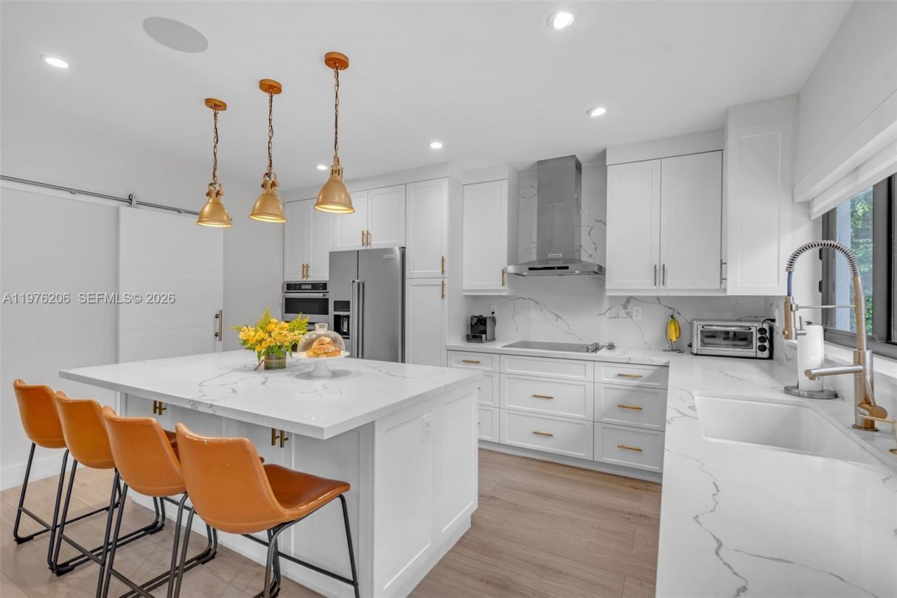 6235 Alton Rd , Miami Beach, FL 33140 Photo