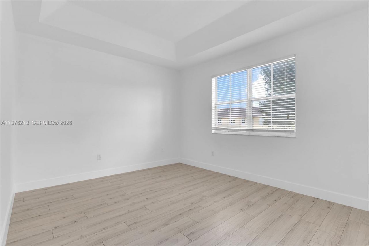 925 SW 152nd Ct , Miami, FL 33194 Photo