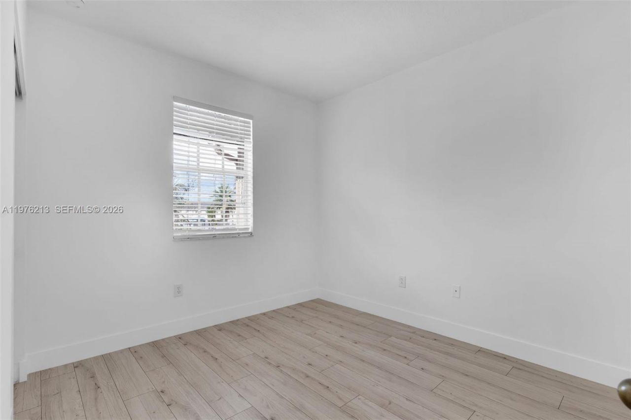 925 SW 152nd Ct , Miami, FL 33194 Photo