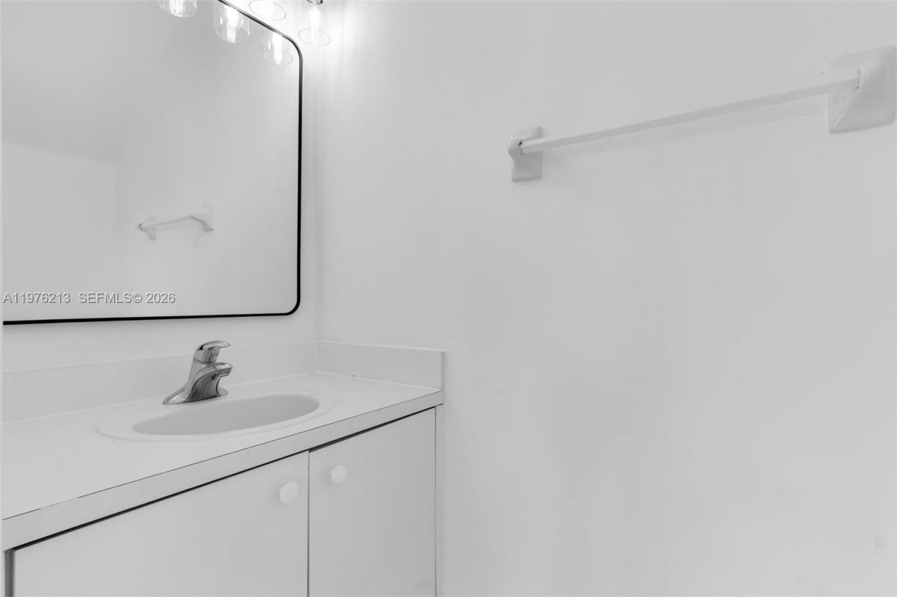 925 SW 152nd Ct , Miami, FL 33194 Photo