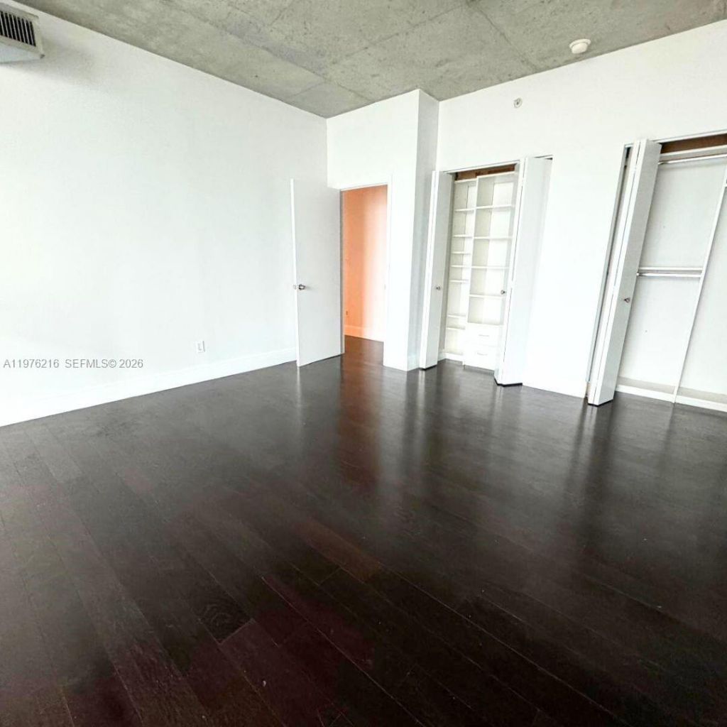 690 SW 1st Ct , Unit PHI24, Miami, FL 33130 Photo