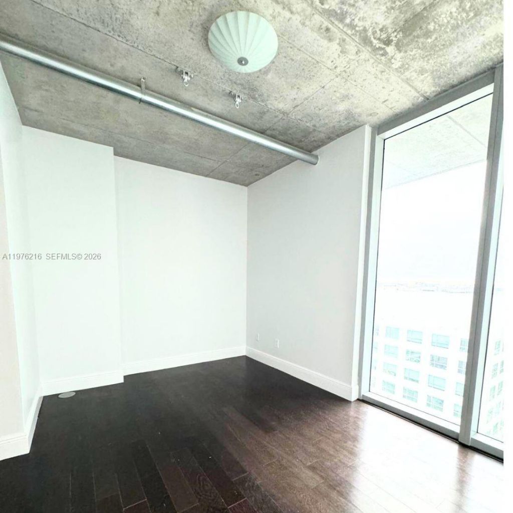 690 SW 1st Ct , Unit PHI24, Miami, FL 33130 Photo