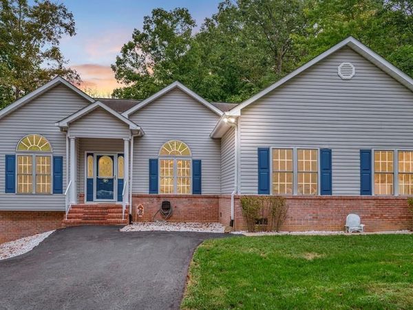 3800 LAKEVIEW PARKWAY , LOCUST GROVE, VA 22508