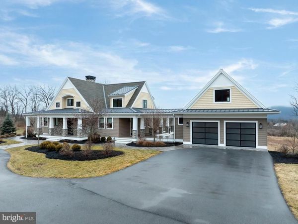 373 W CRESTVIEW AVENUE, BOALSBURG, PA 16827