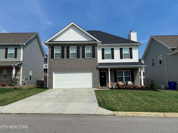 8146 Zenith Lane, Powell, TN 37849