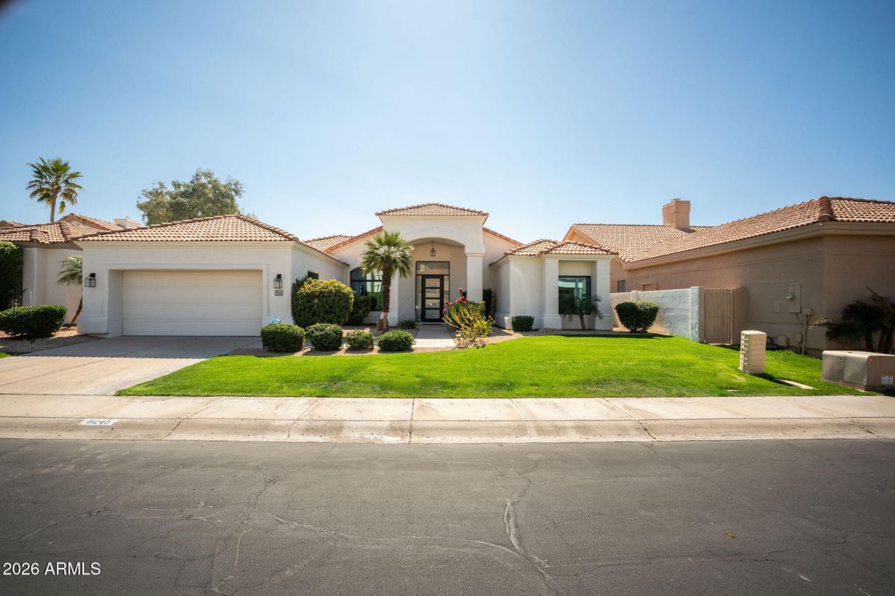 8245 E Jenan Drive, Scottsdale, AZ 85260 Main Photo