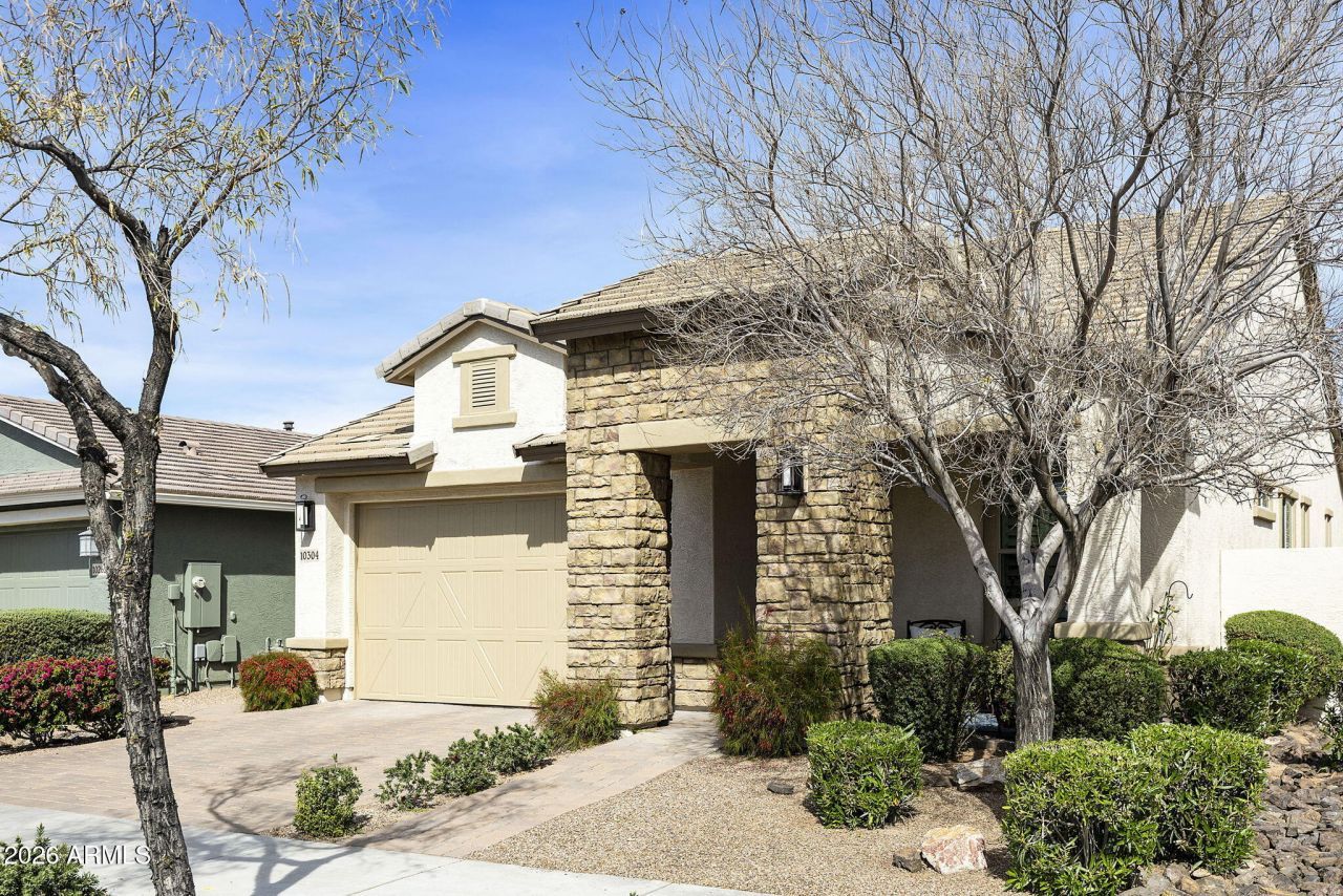 10304 E Tahoe Avenue, Mesa, AZ 85212 Main Photo