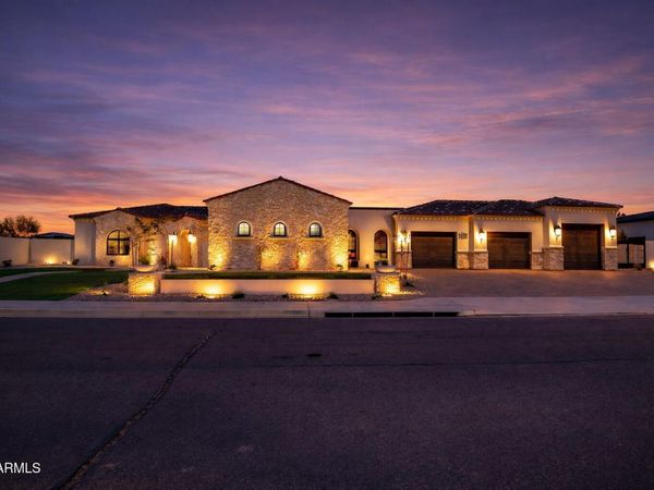 7436 W CALAVAR Road, Peoria, AZ 85381