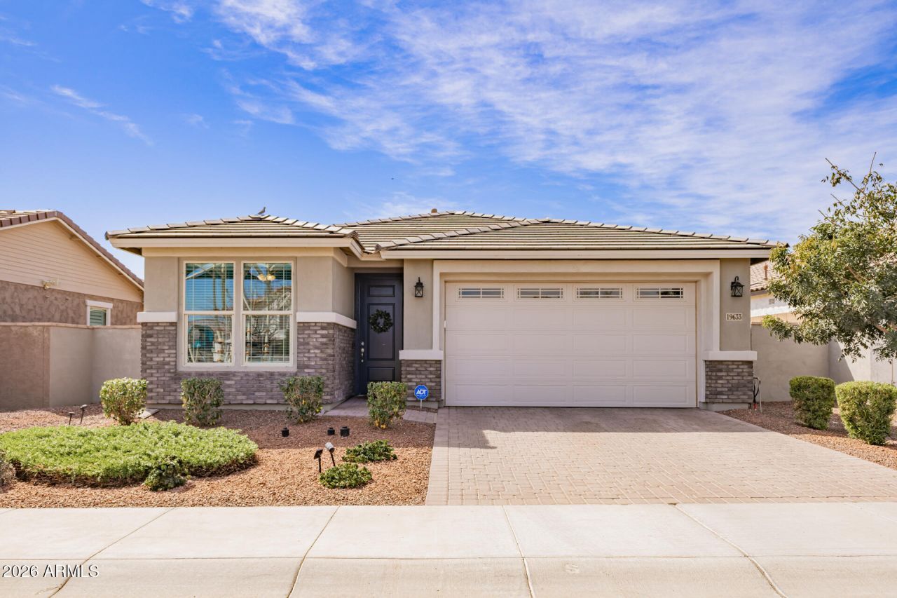 19633 W Montecito Avenue, Litchfield Park, AZ 85340 Main Photo