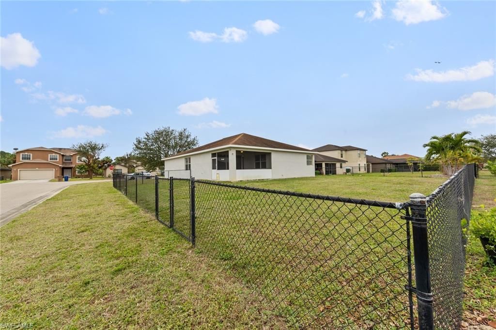300 Shadow Lakes Dr , Lehigh Acres, FL 33974 Photo