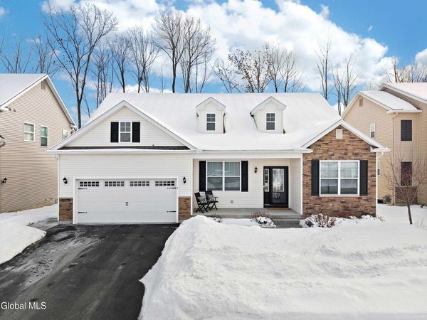 7 Timber Creek Drive, Ballston Lake, NY 12019