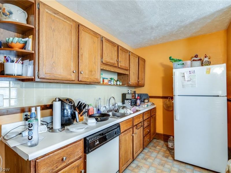 21840 Miller Avenue , Euclid, OH 44119 Photo 14