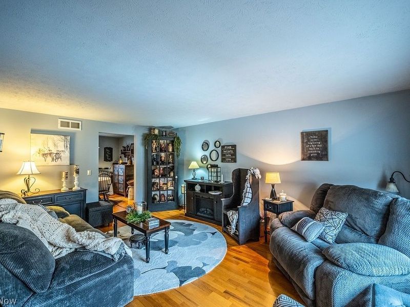 1809 Pennsylvania Avenue, Belpre, OH 45714 Photo 3