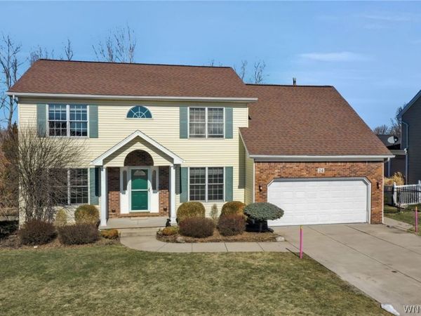 24 Garnet Drive, Buffalo, NY 14227