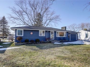 9 E Crest Drive , Rochester, NY 14606