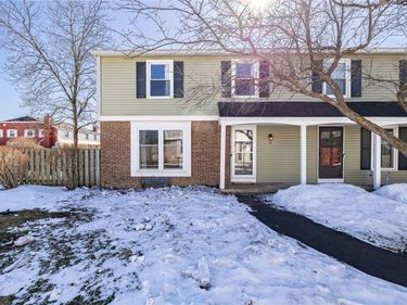 16 Springwood Drive, Webster, NY 14580