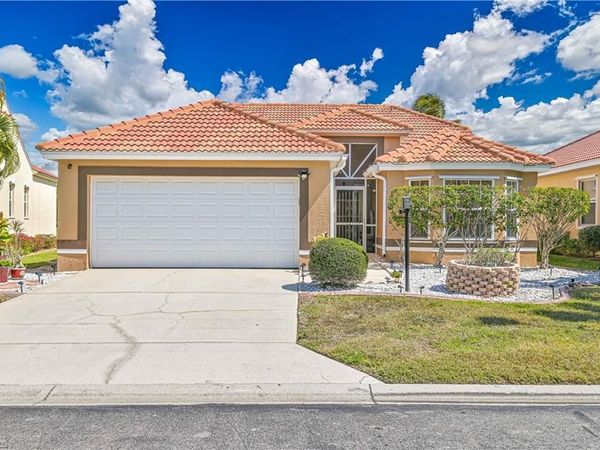 9918 Las Casas DR, FORT MYERS, FL 33919