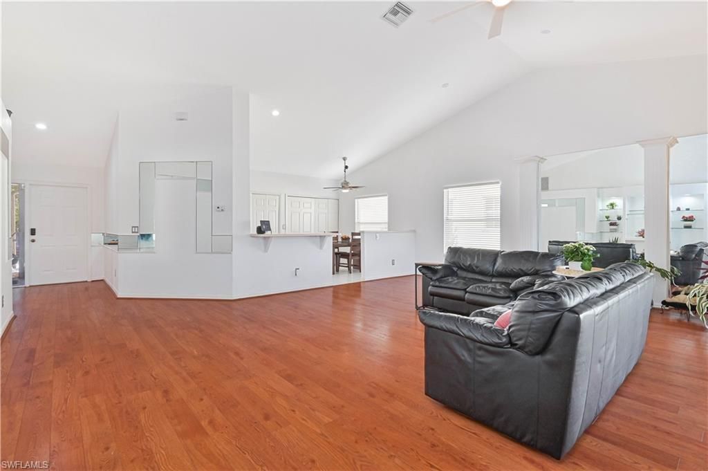 9918 Las Casas Dr, Fort Myers, FL 33919 Photo