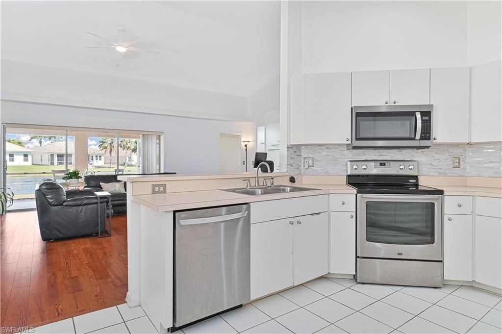 9918 Las Casas Dr, Fort Myers, FL 33919 Photo