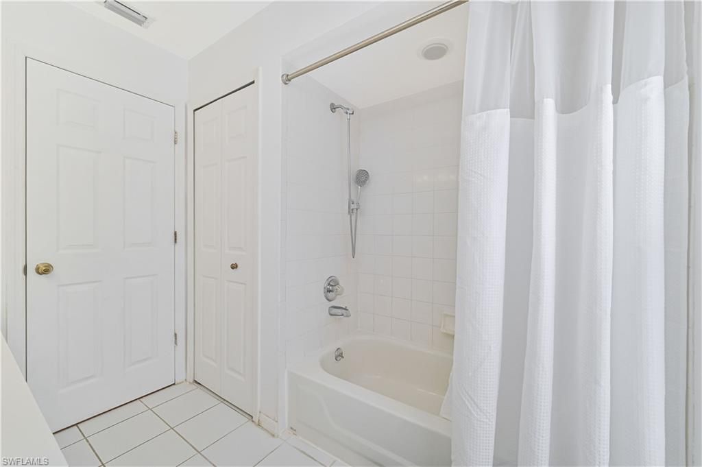 9918 Las Casas Dr, Fort Myers, FL 33919 Photo