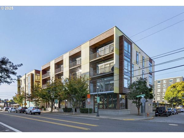 1455 N KILLINGSWORTH ST, Unit 415, Portland, OR 97217