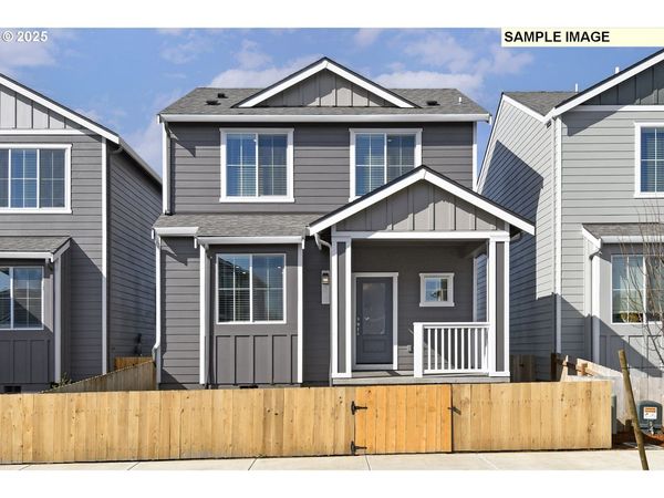 1185 PARKSIDE AVE, Woodburn, OR 97071