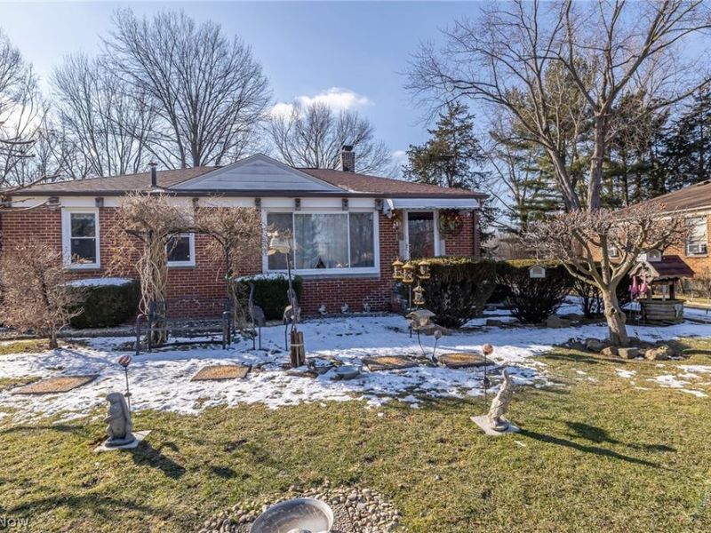 37891 Lake Drive , Avon, OH 44011 Photo 1