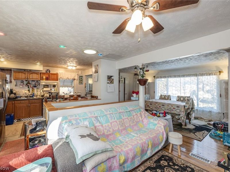 37891 Lake Drive , Avon, OH 44011 Photo 4