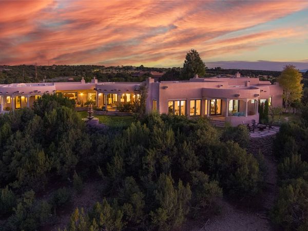 237 Tano Road , Santa Fe, NM 87506