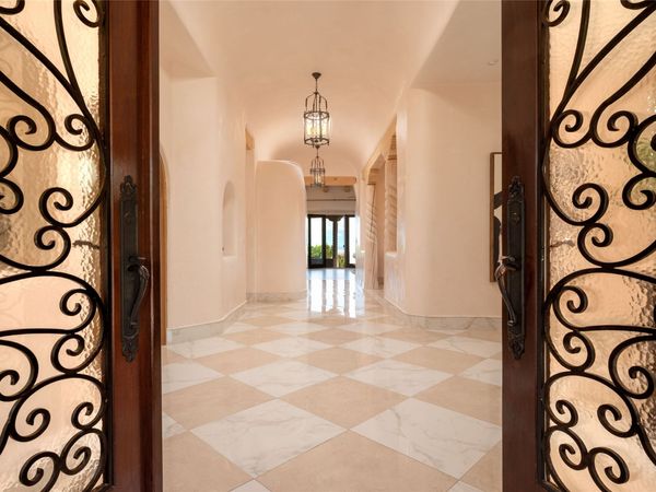 237 Tano Road, Santa Fe, NM 87506
