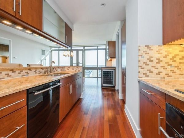 175 Huguenot Street , Unit 1604/1605, New Rochelle, NY 10801