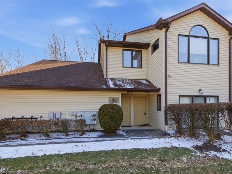 7283 Village Drive , Mentor, OH 44060 Photo 2