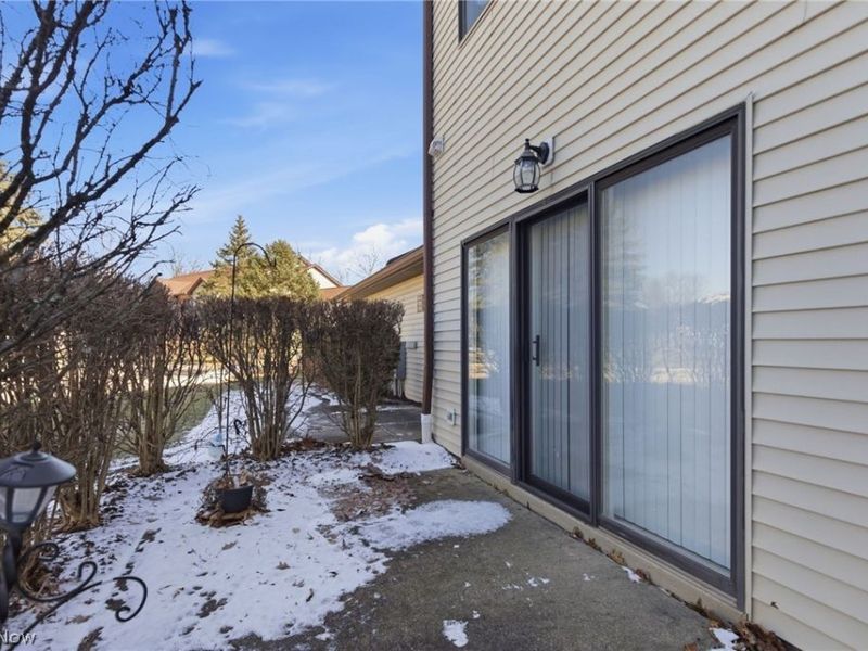 7283 Village Drive , Mentor, OH 44060 Photo 3